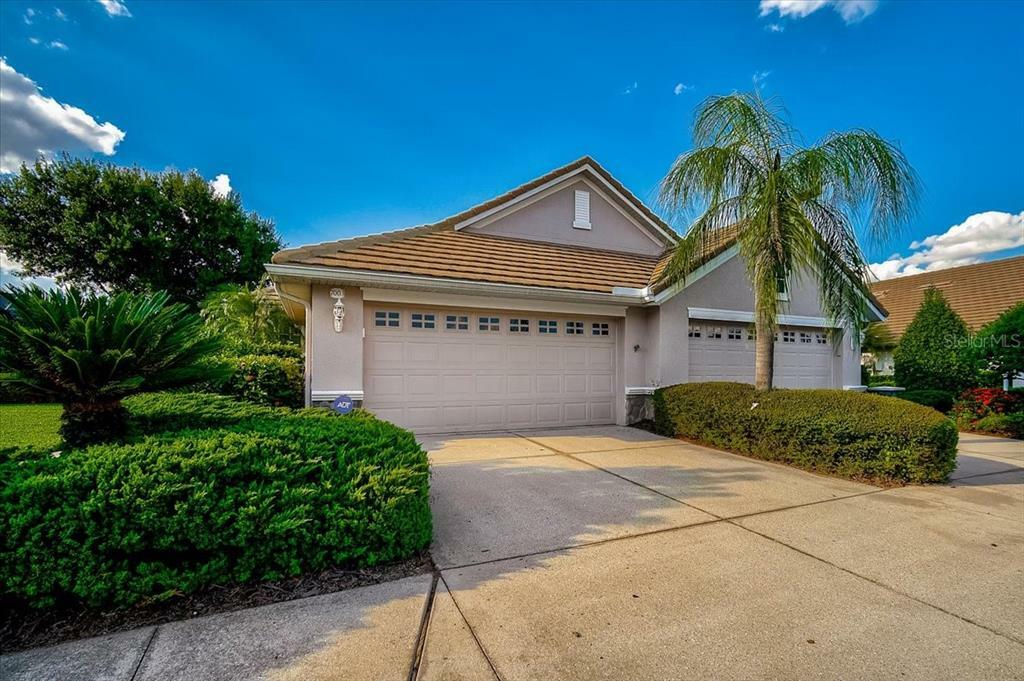 Property Photo:  7003 Woodmore Terrace  FL 34202 