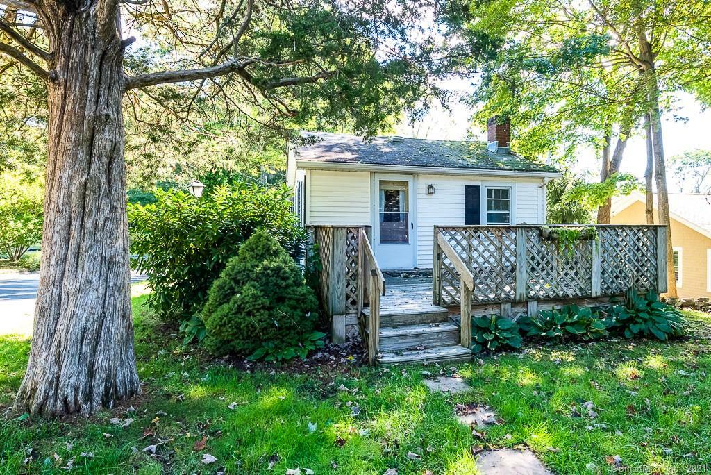 Property Photo: 30 Grandview Terrace CT 06426