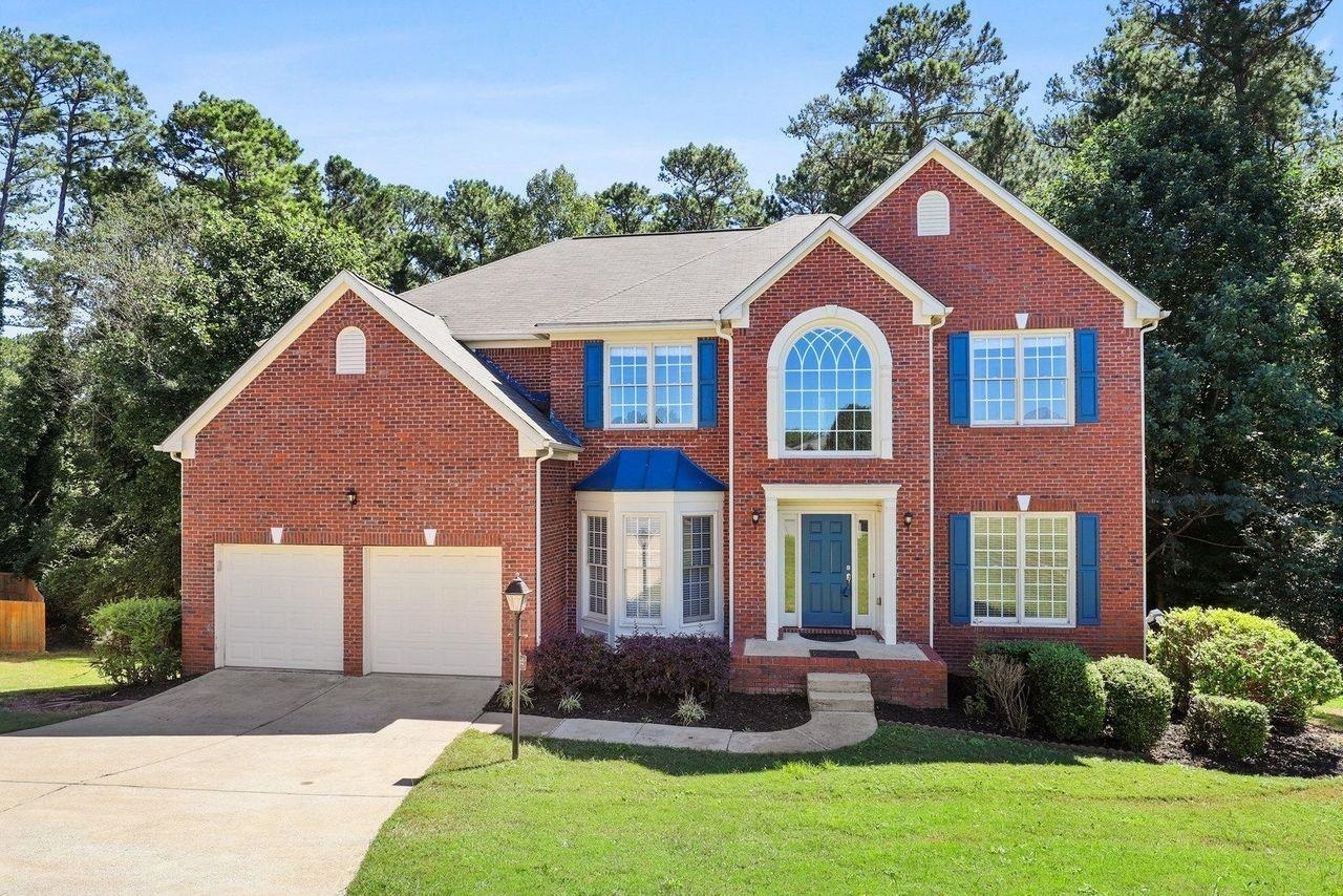 Property Photo: 324 Nesbin Court NE GA 30144