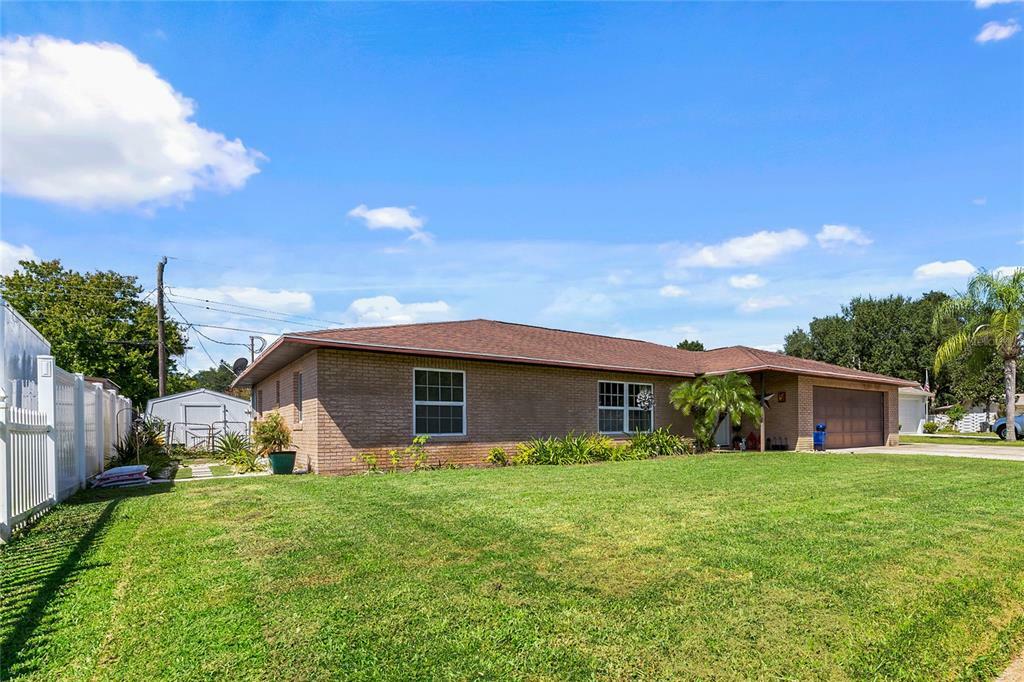Property Photo: 1530 Wakefield Terrace FL 32796