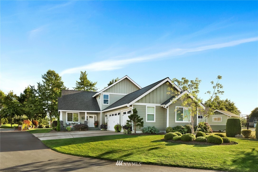 Property Photo: 1904 Twin Sister Court WA 98264
