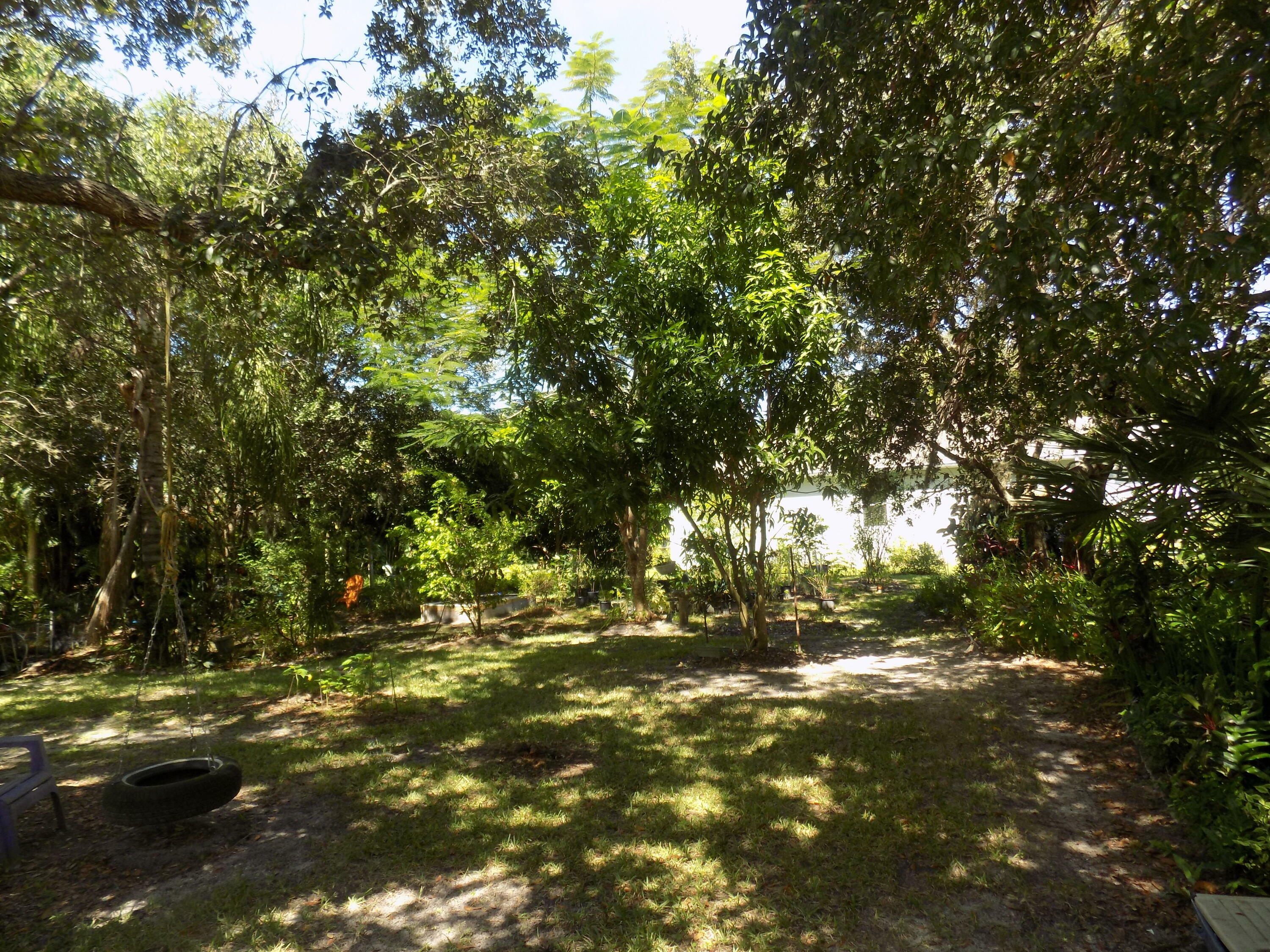 Property Photo:  2034 SW Beard Street  FL 34953 