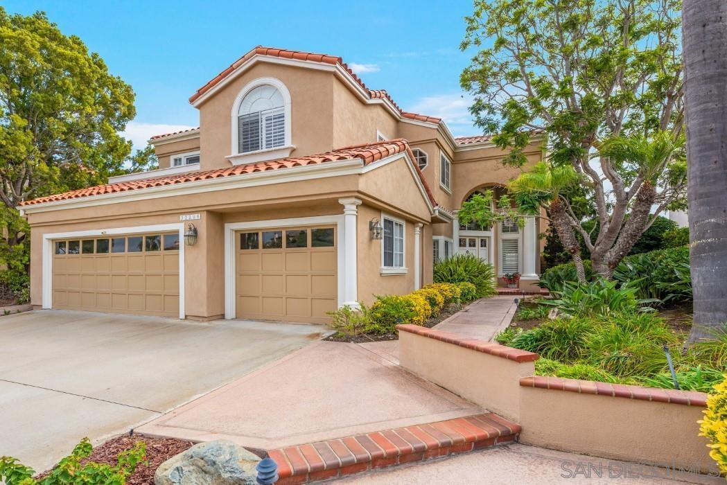 Property Photo: 30296 La Vue CA 92677