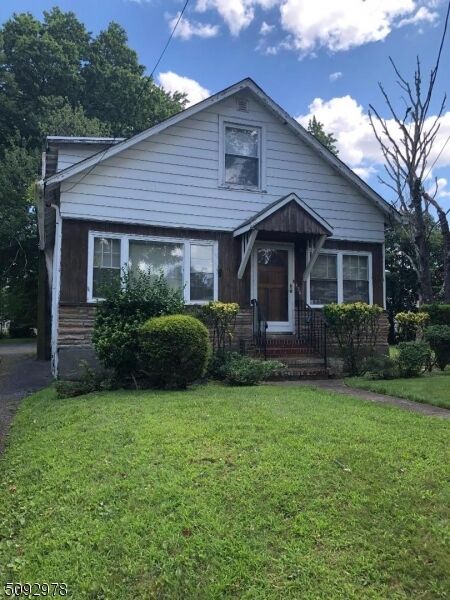 Property Photo:  450 Riverview Dr  NJ 07512 