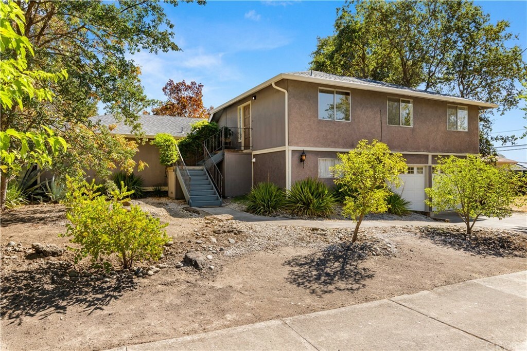 Property Photo:  2028 Giselman Street  CA 95453 