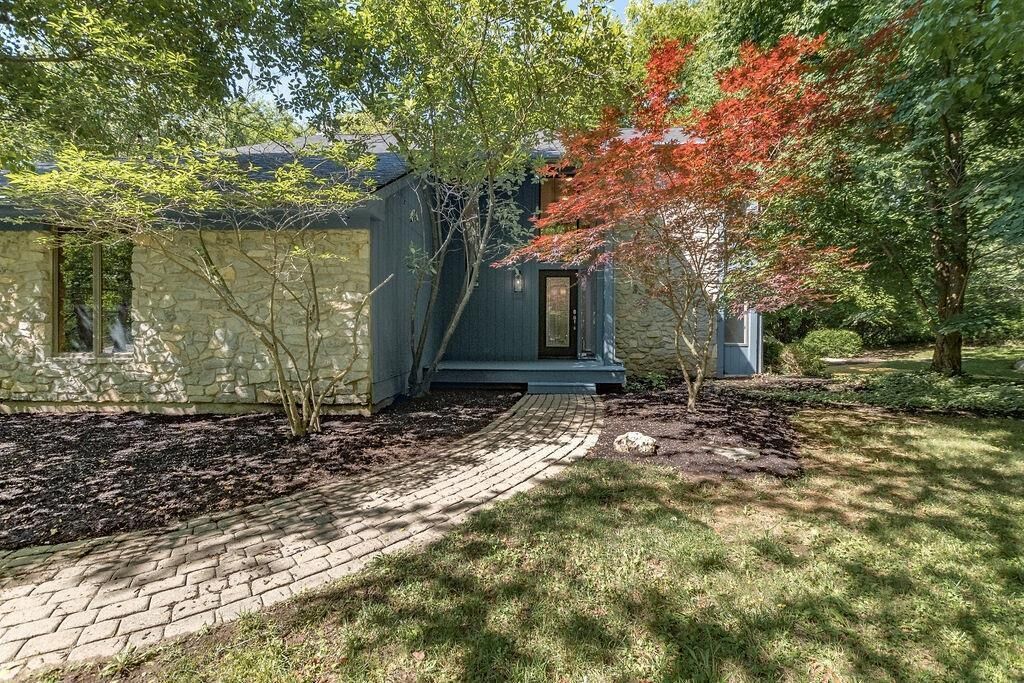 Property Photo:  831 Indian Hill Rd  OH 45174 