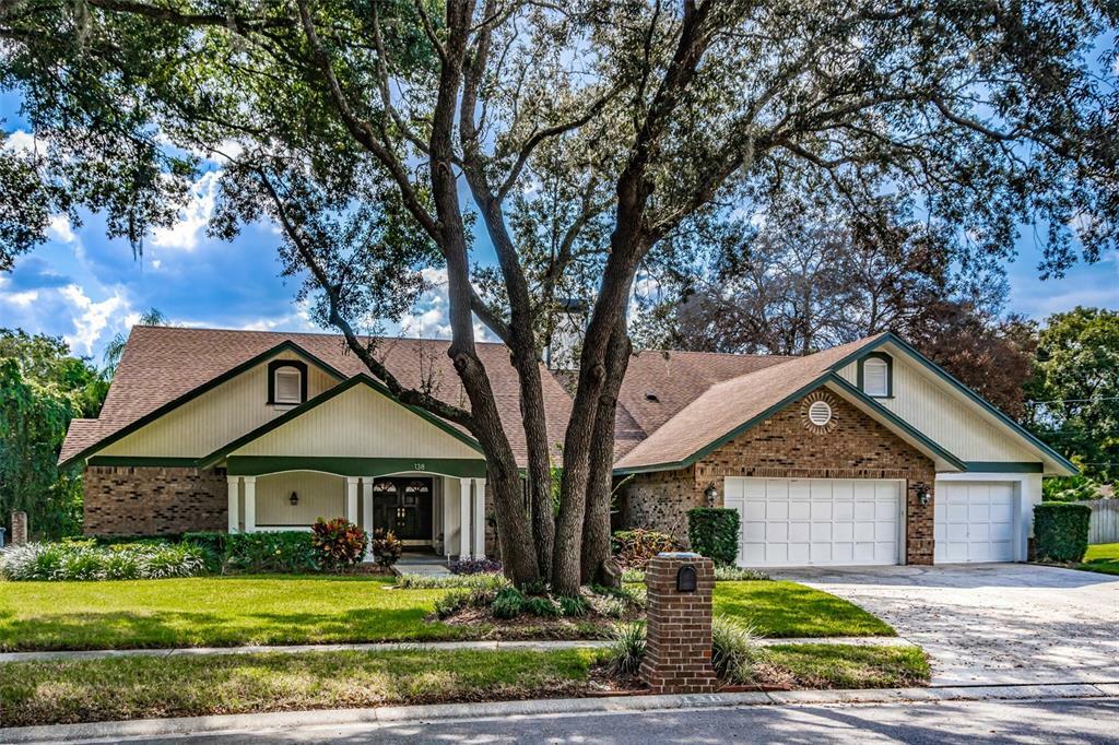 Property Photo: 138 Barrington Drive FL 33511