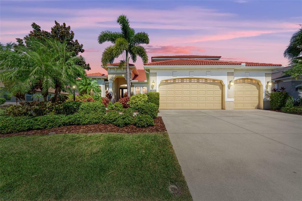 Property Photo:  14703 Sundial Place  FL 34202 