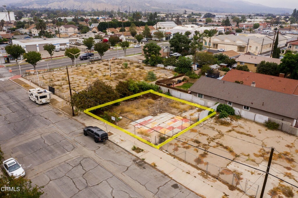 Property Photo:  115 S 11th Street  CA 93060 