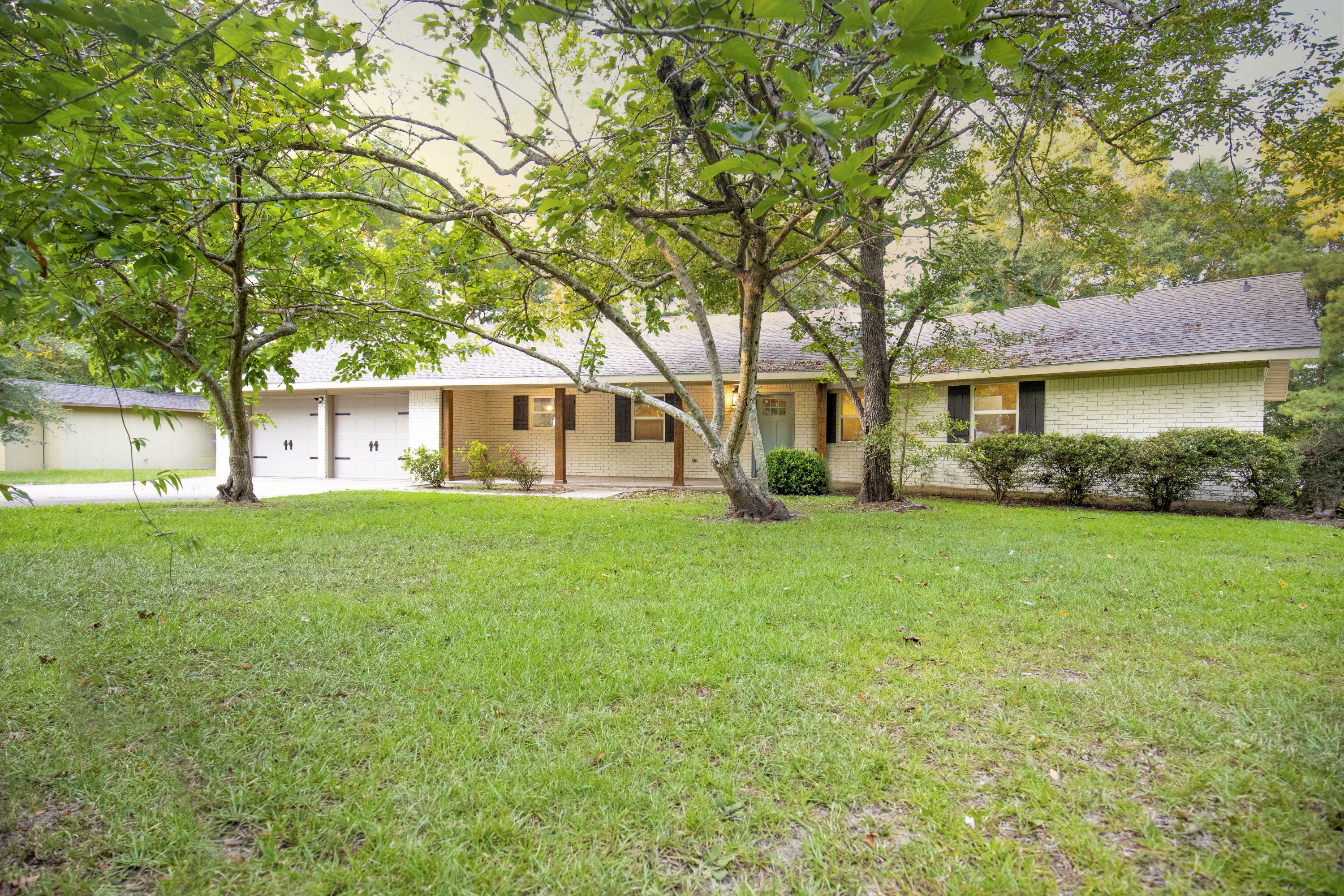 Property Photo:  133 George Oak Ln  LA 71446 