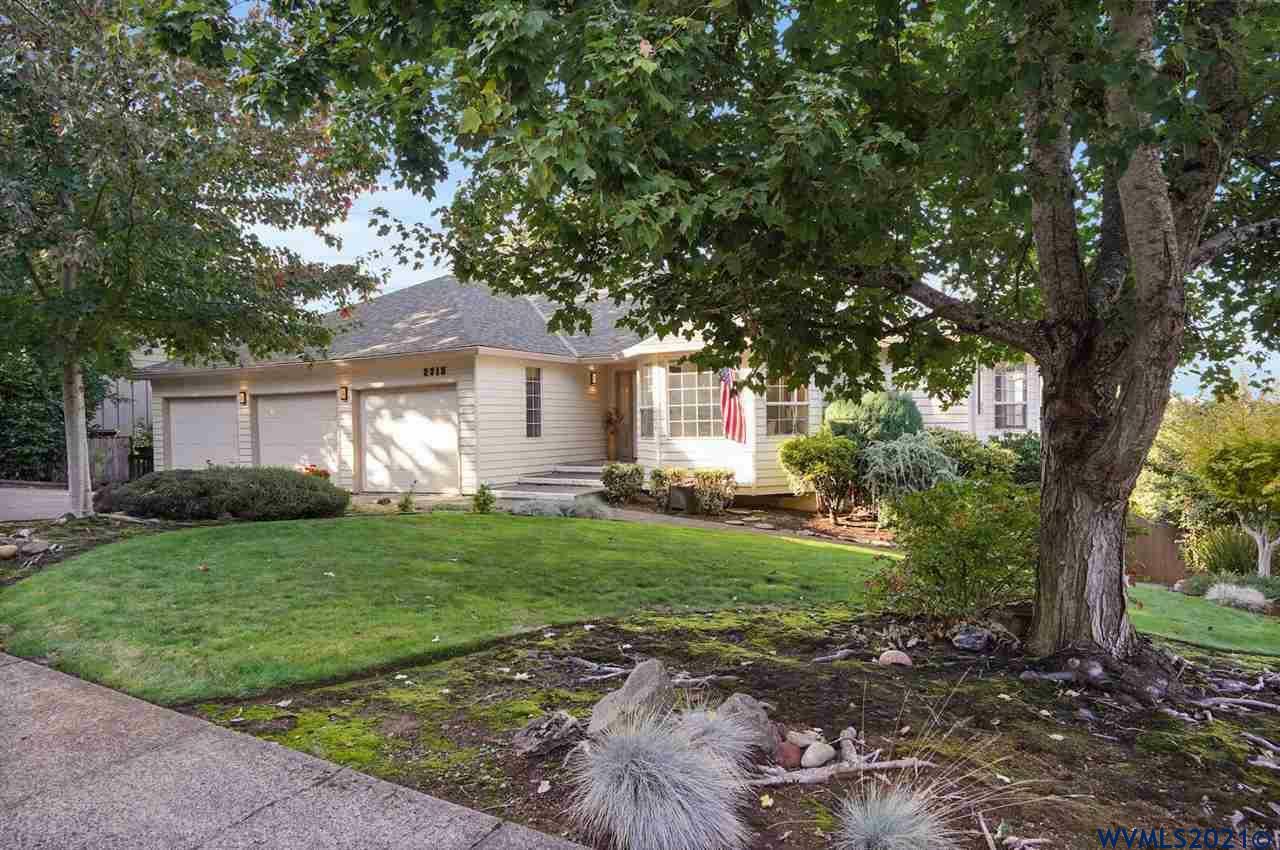 Property Photo:  2315  Heath St S  OR 97302 