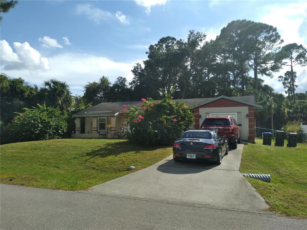 Property Photo:  2517 Seagull Lane  FL 34286 