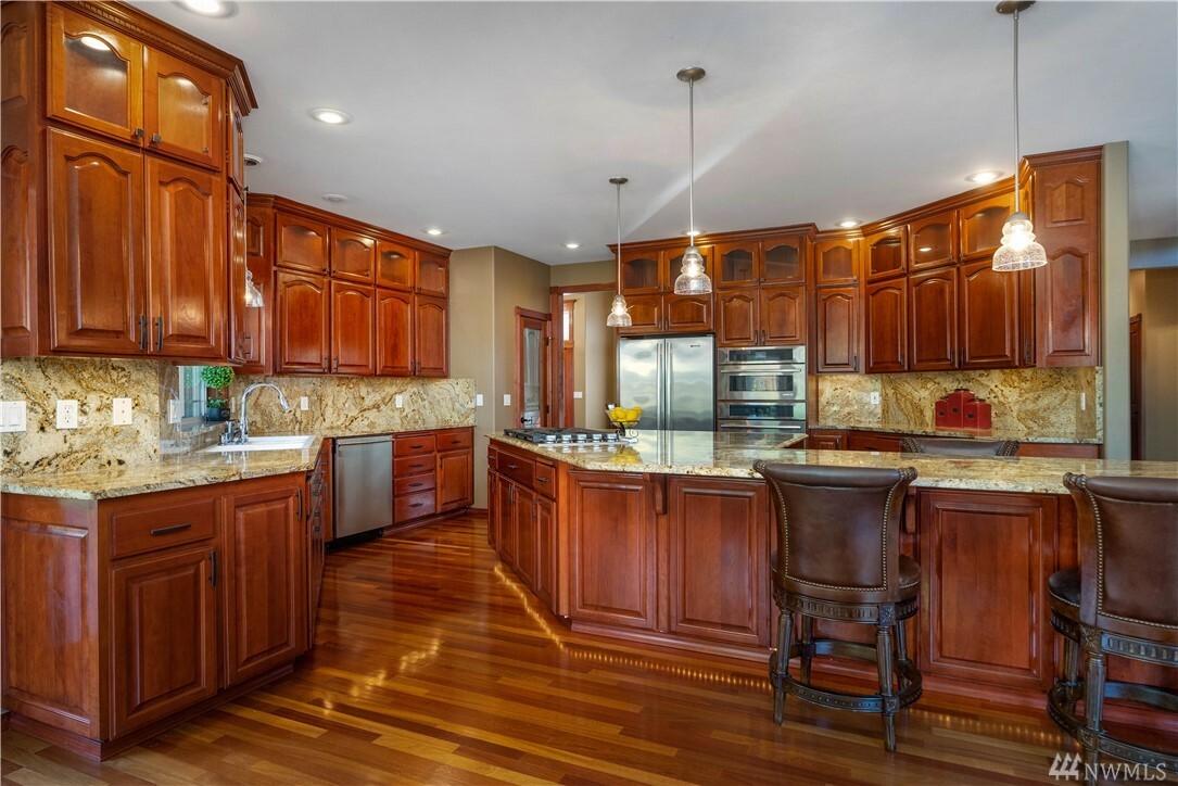 Property Photo: 14315 78th Ave E WA 98373