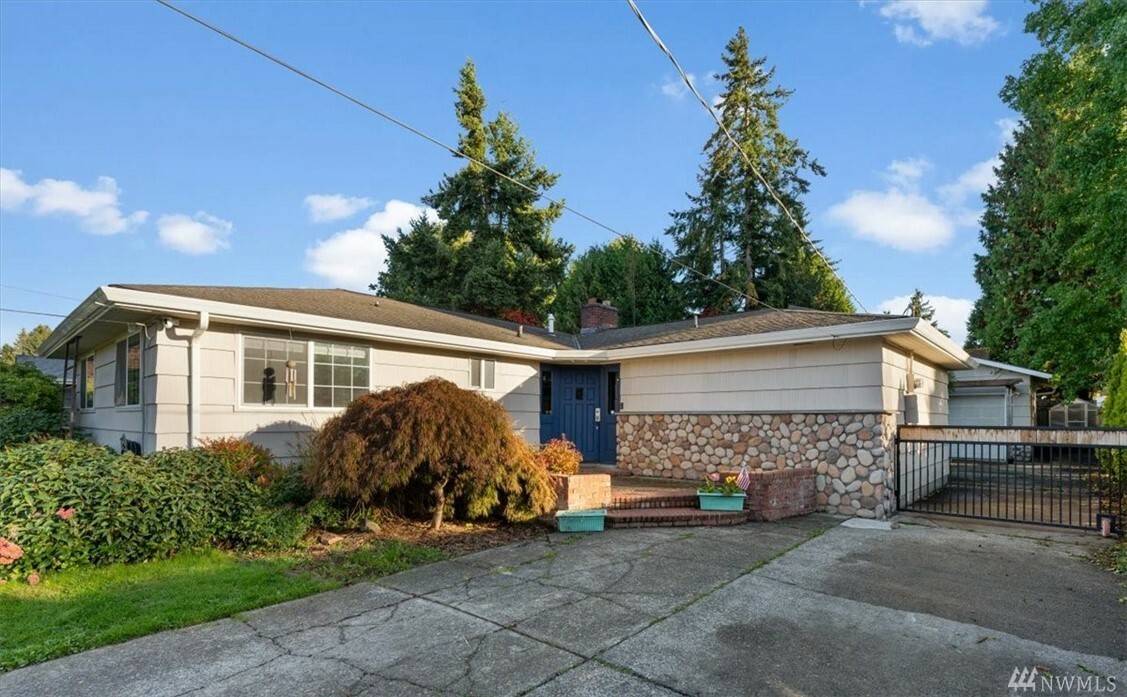 635 SW 133rd St  Burien WA 98146 photo