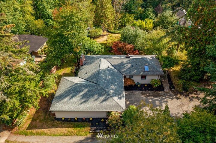 12010 Daniel Place NE  Seattle WA 98125 photo