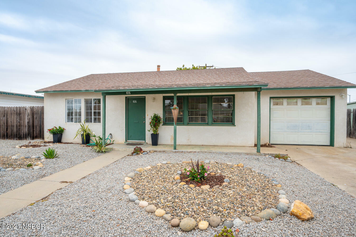 Property Photo:  1026 Rosalind Drive  CA 93458 