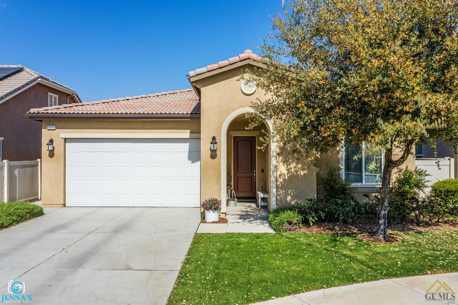 Property Photo:  5907 Torrey Hills Place  CA 93306 