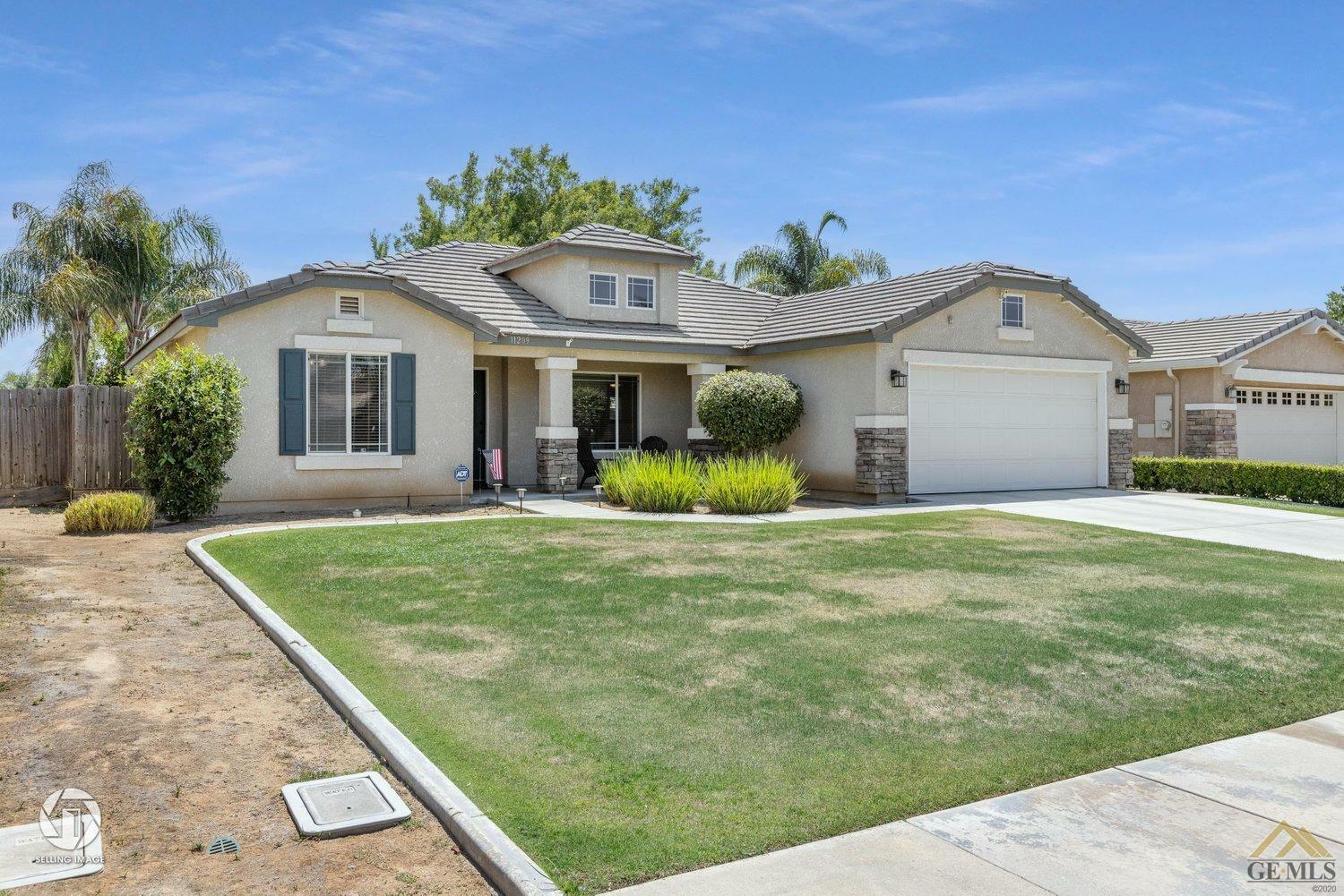 Property Photo:  11209 Mayacamas Drive  CA 93312 