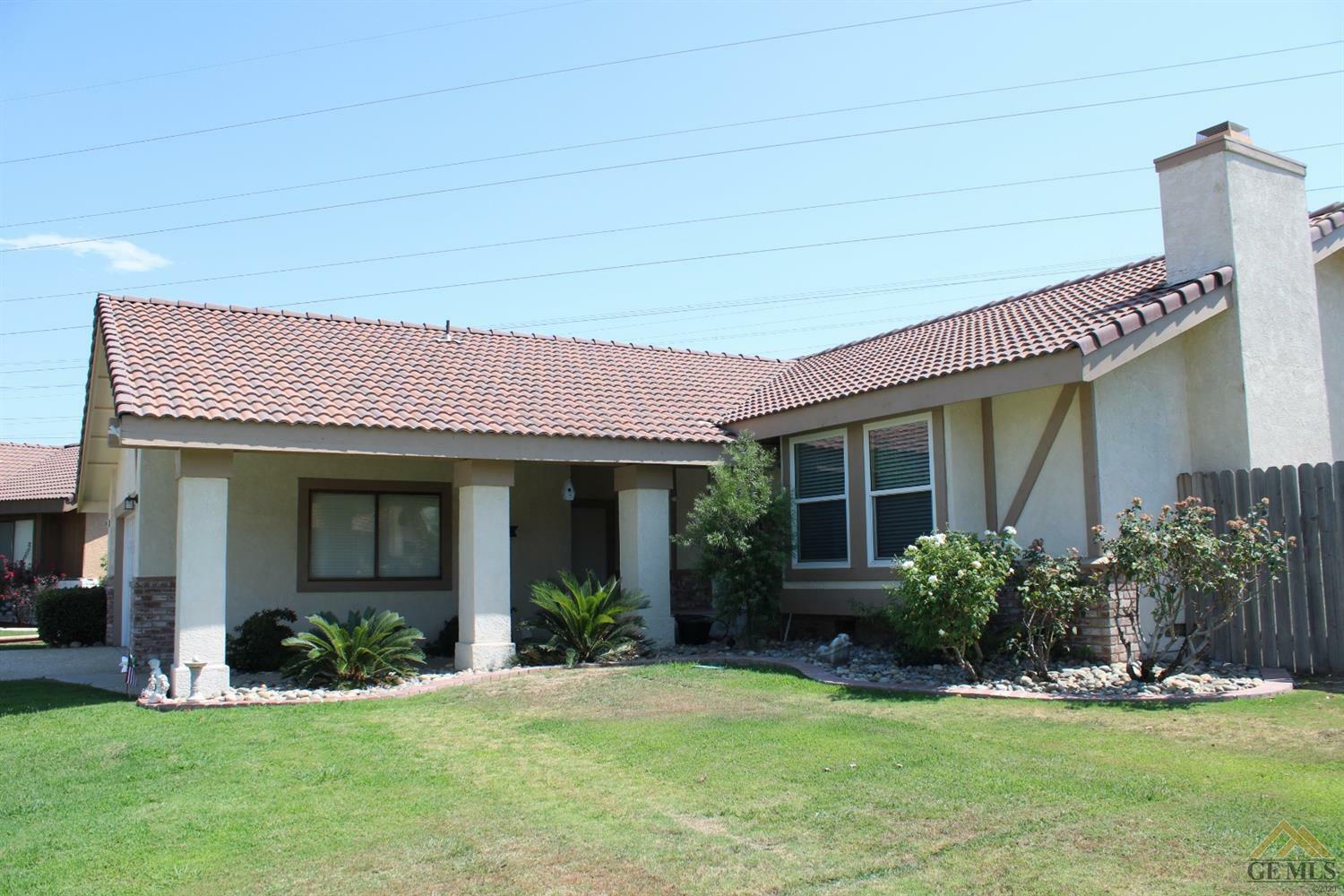 Property Photo:  11509 Lariat Court  CA 93312 