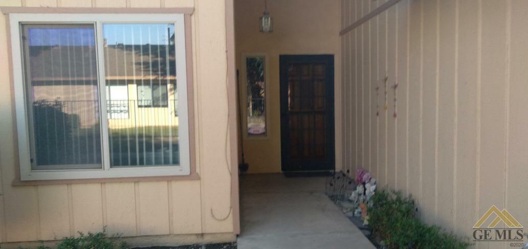 Property Photo:  1000 Olive Drive 19  CA 93308 