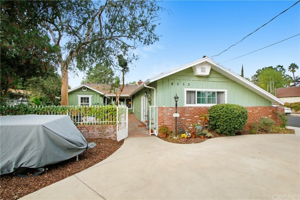 Property Photo:  8553 Louise Avenue  CA 91325 