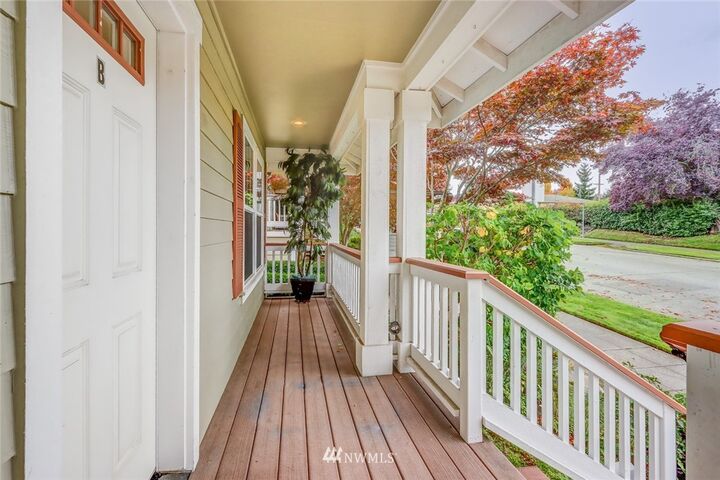 Property Photo:  3111 Norton Avenue B  WA 98201 