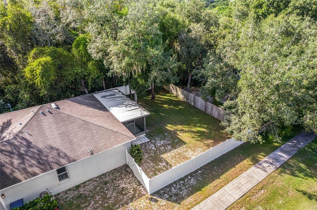 Property Photo: 214 E Baker Street FL 34715