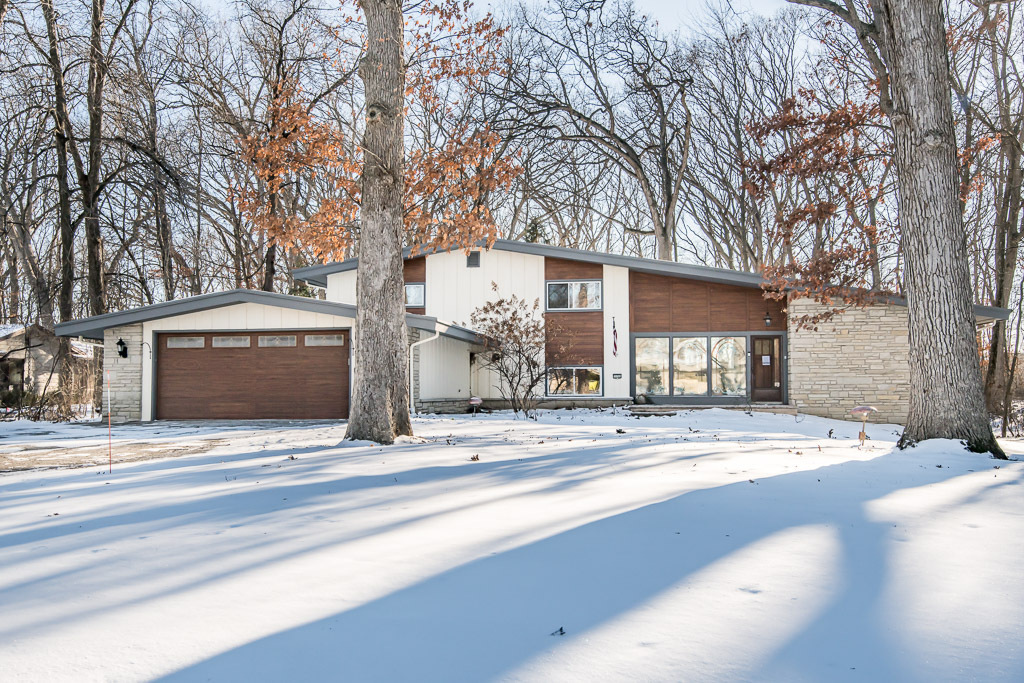 Property Photo:  15205 Westover Rd  WI 53122 