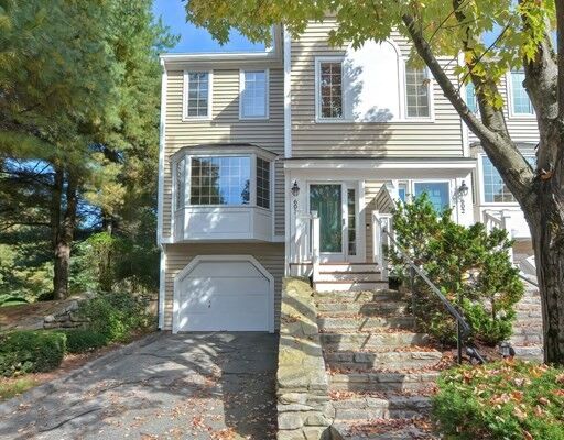 Property Photo: 601 Browning Ln 601 MA 01609