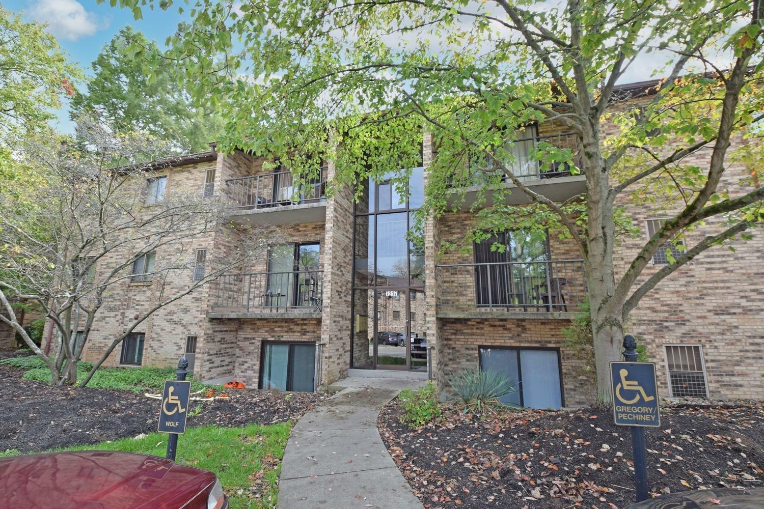 Property Photo: 7217 Creekview Dr 3 OH 45247