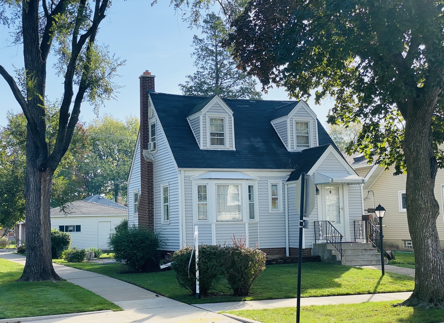 Property Photo:  3859 N Pioneer Avenue  IL 60634 