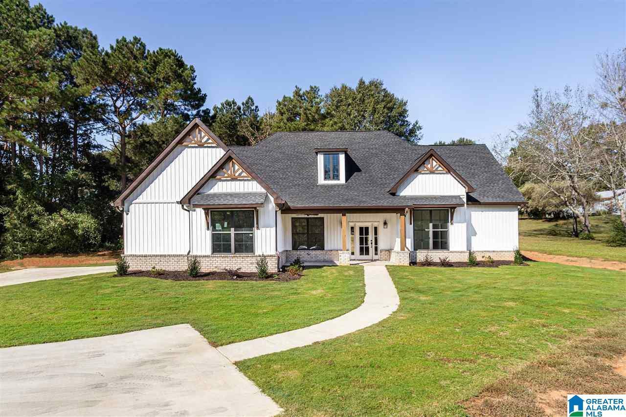 Property Photo:  4015 Masters Road  AL 35128 