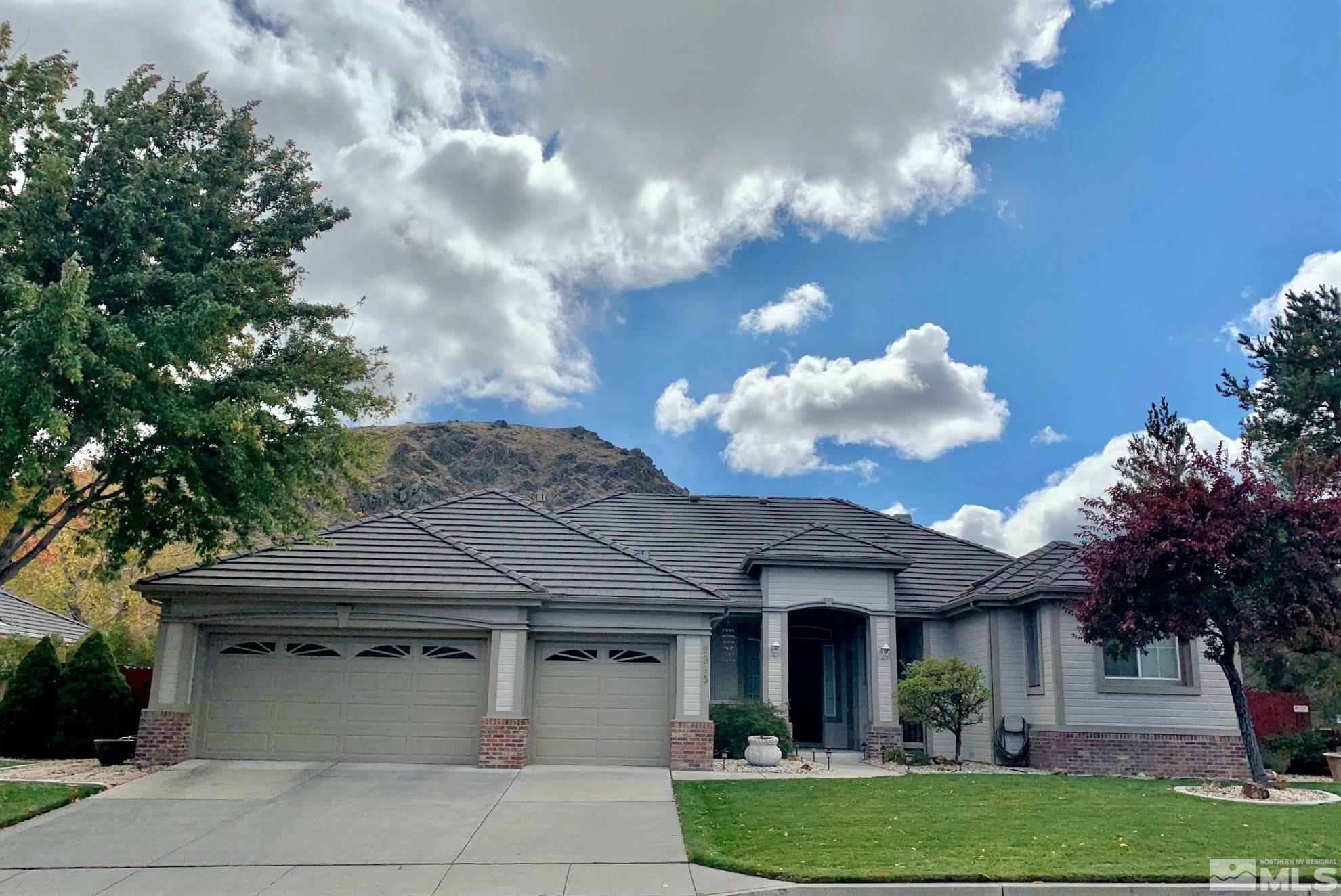 Property Photo:  2365 Waterford Pl.  NV 89703-4587 
