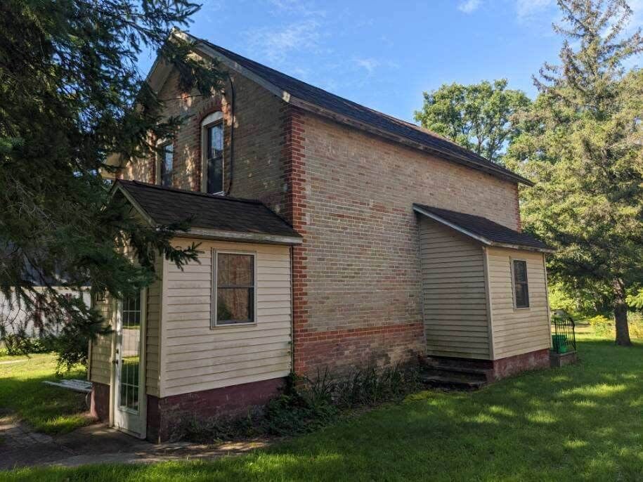 Property Photo:  339 S Knapp Street  WI 54174-9231 