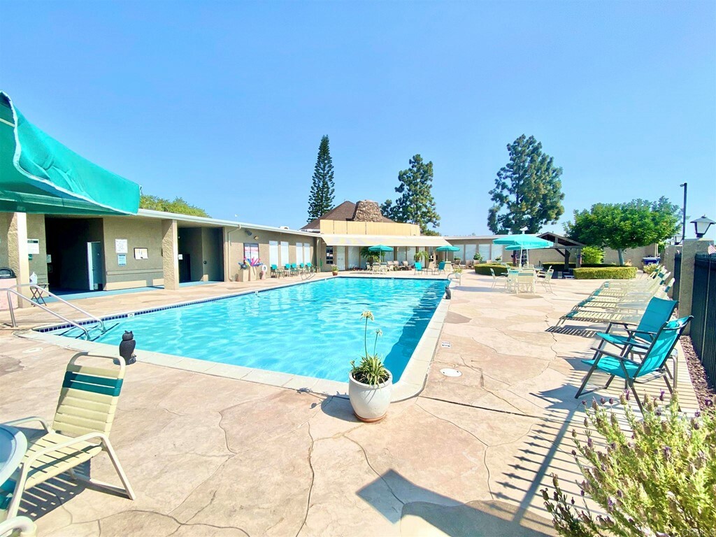 Property Photo:  3535 Linda Vista Drive 180  CA 92078 