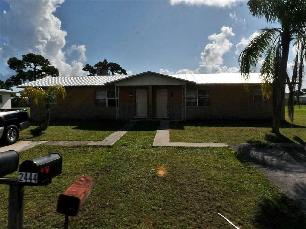 Property Photo:  2444 Seneca Avenue  FL 34946 