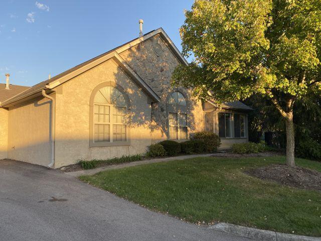 Property Photo: 8551 Riverbend Place OH 43065