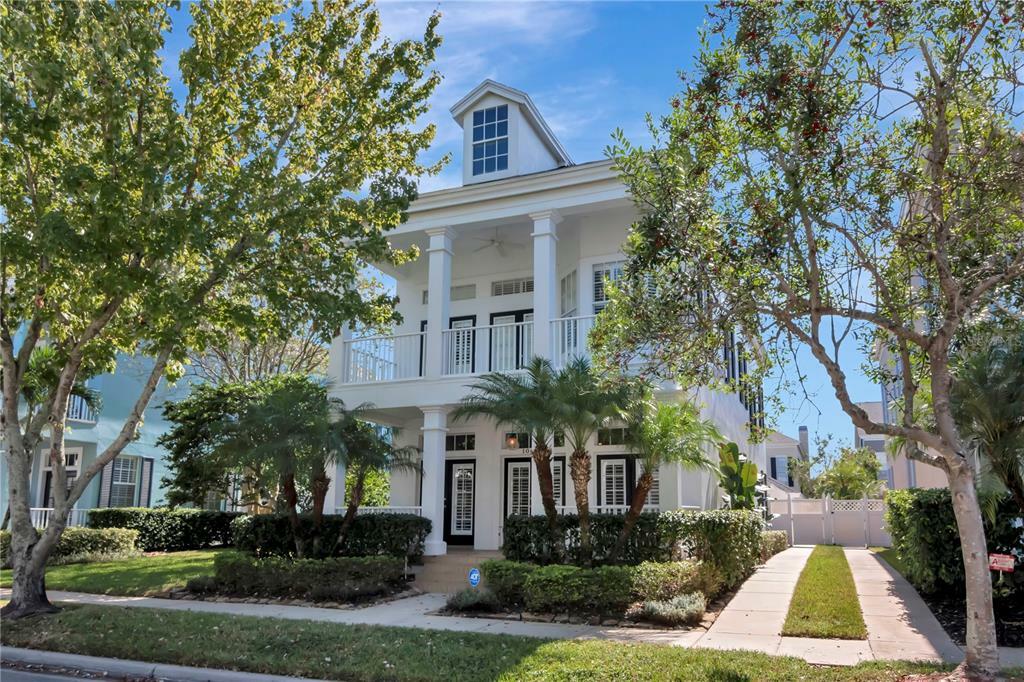 Property Photo:  10440 Green Links Drive  FL 33626 