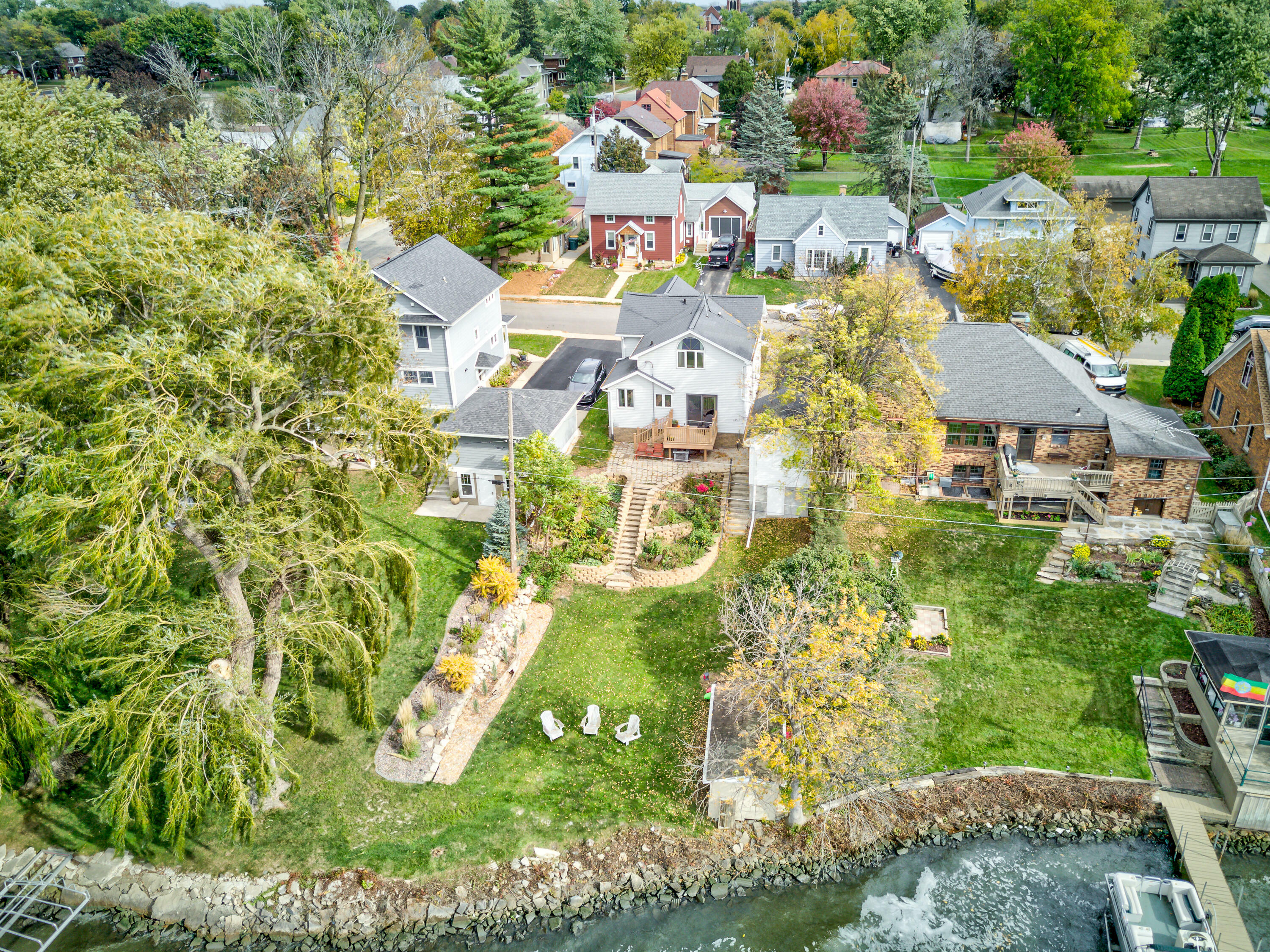 Property Photo: 124 W Water St WI 53916