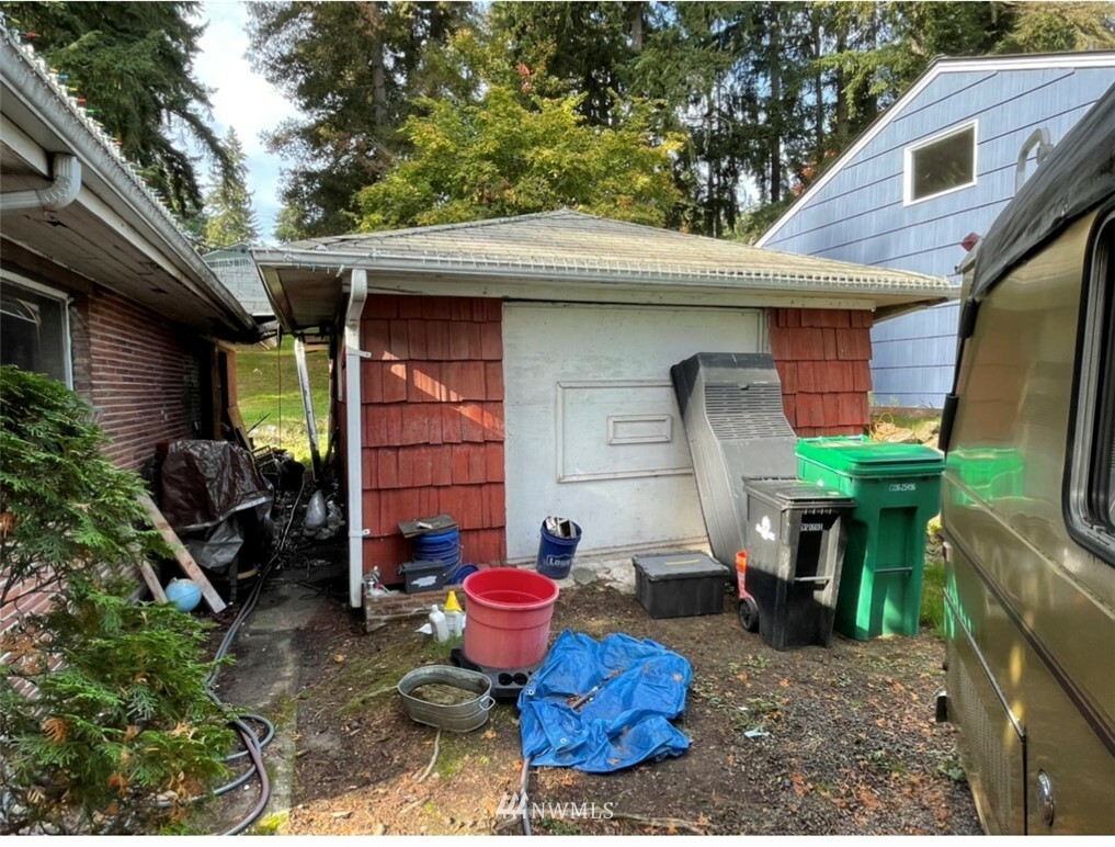 Property Photo:  14731 26th Avenue NE  WA 98155 