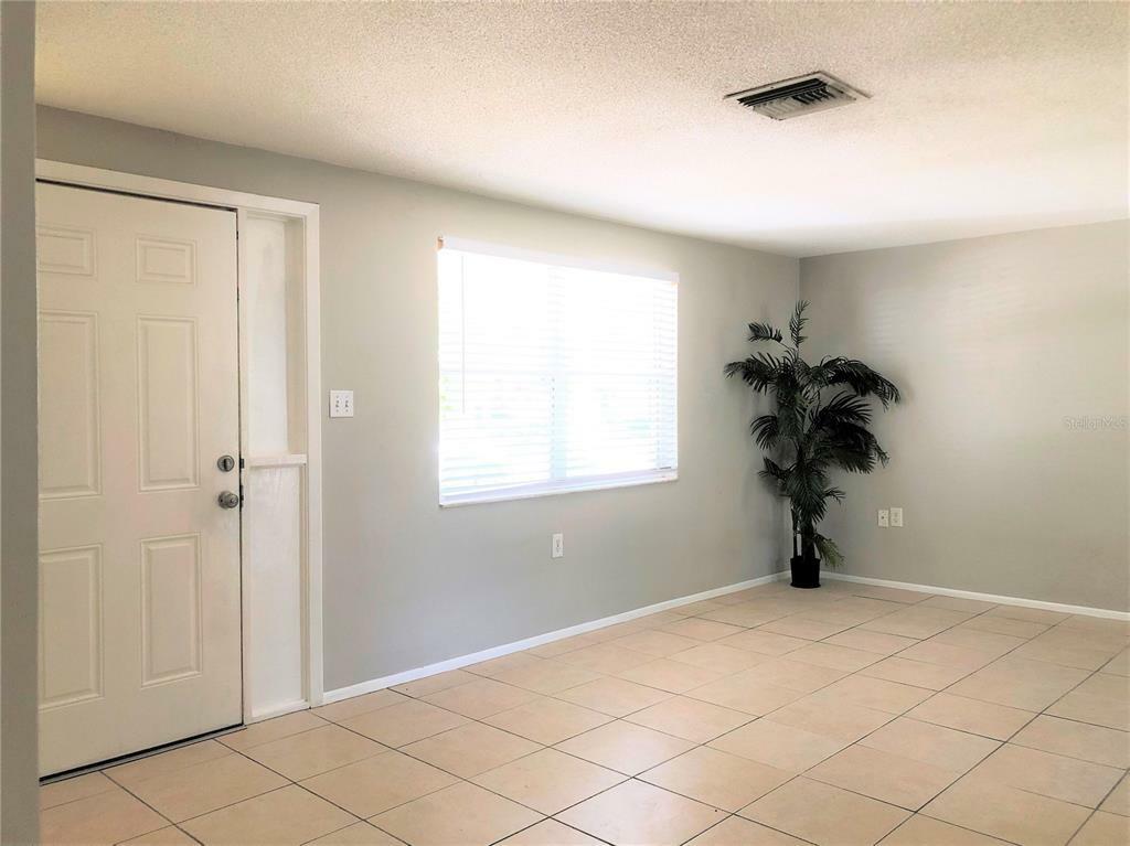 Property Photo:  9011 Shallowford Lane  FL 34668 