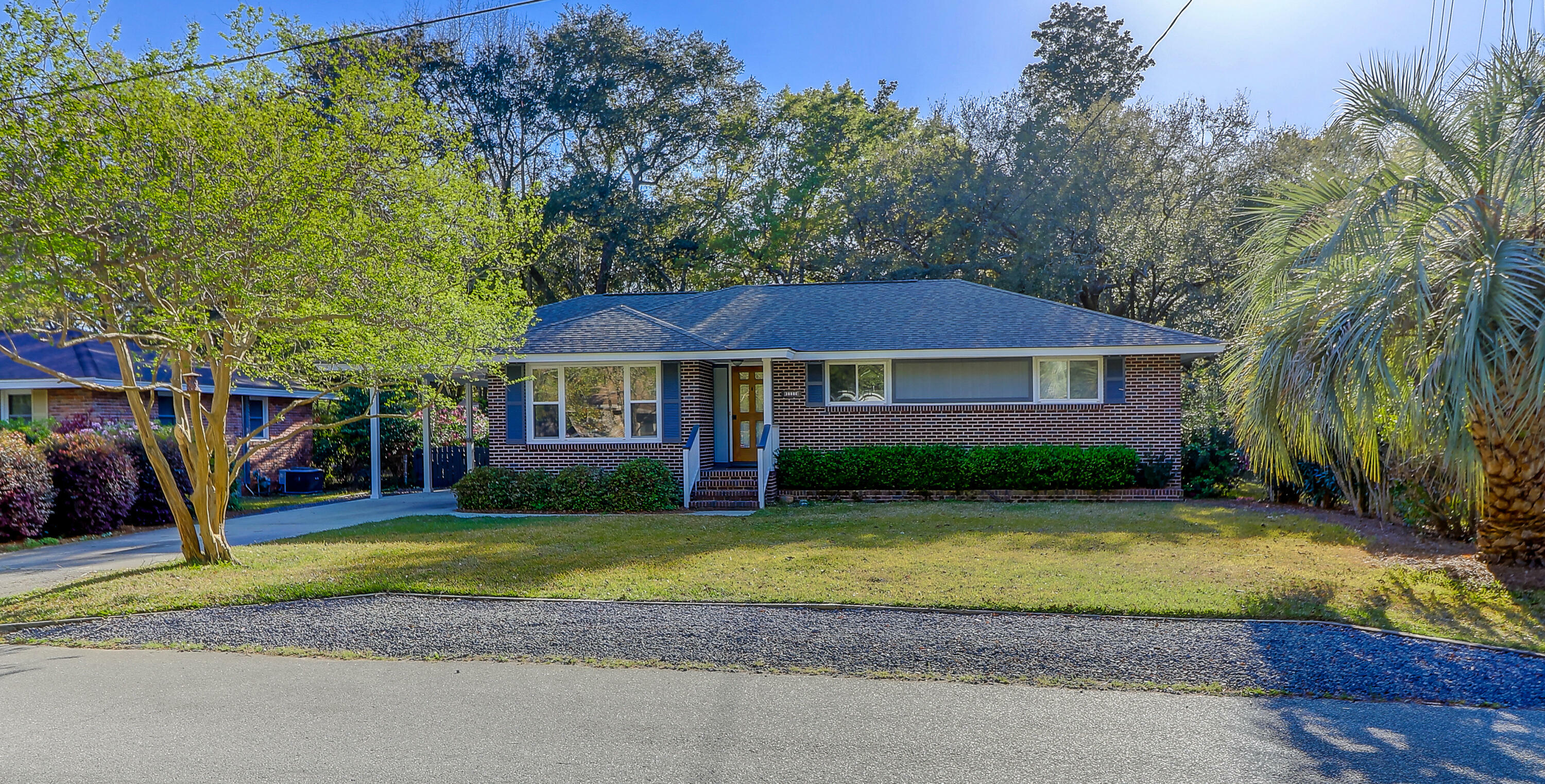 Property Photo:  1111 Southgate Drive  SC 29407 