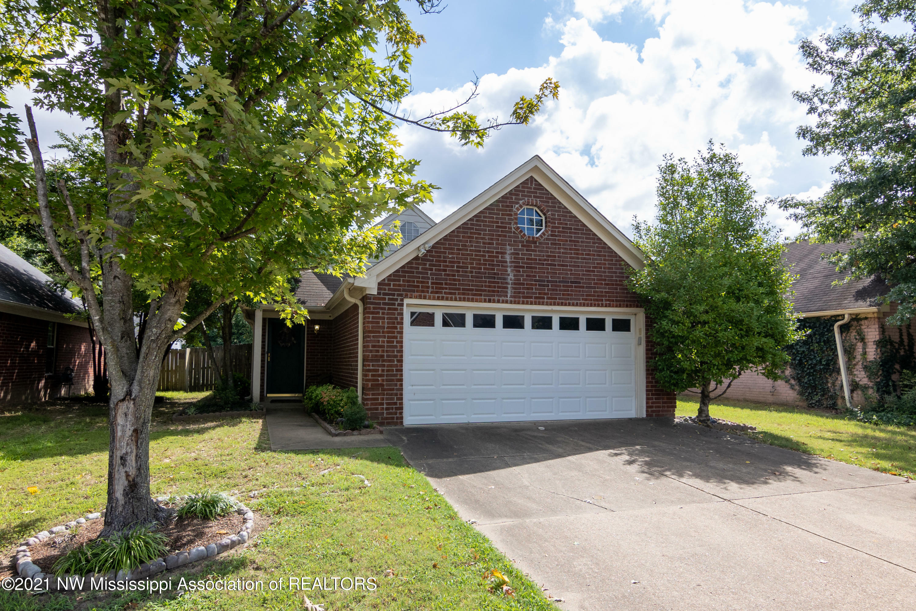 Property Photo: 5750 Steffani Drive MS 38671
