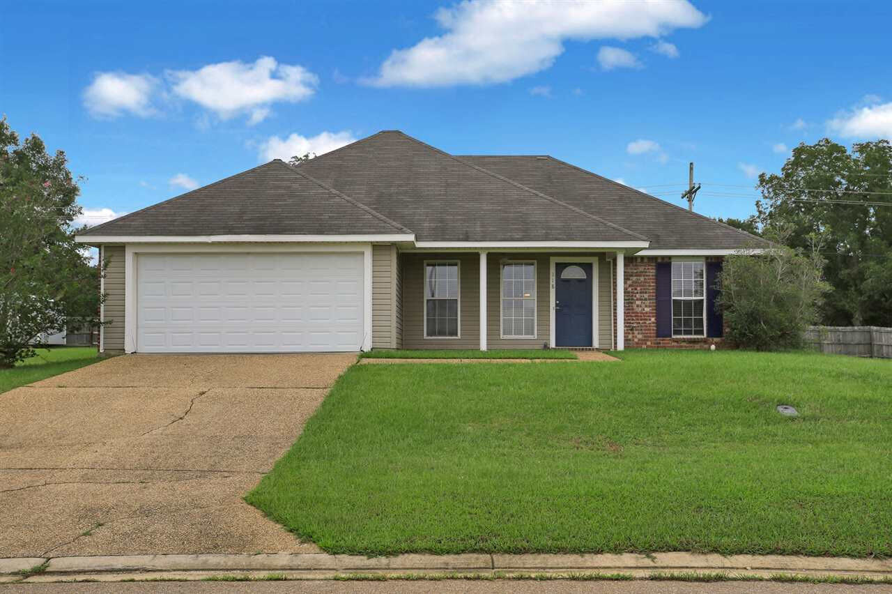 Property Photo:  118 Callaway Circle  MS 39272 
