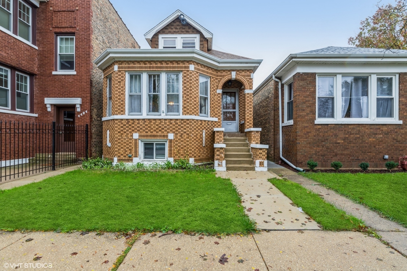 Property Photo:  4486 N Kasson Avenue  IL 60630 