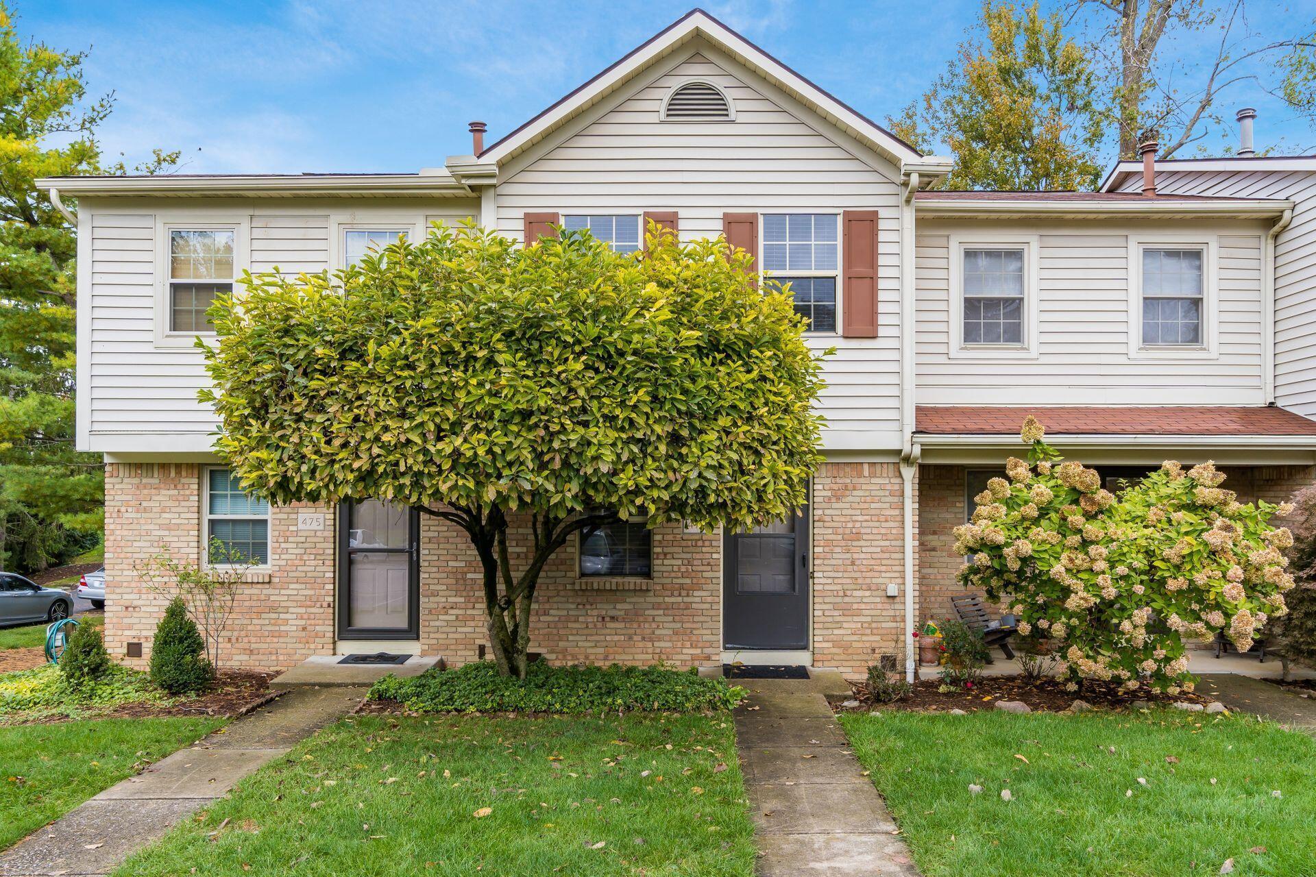 Property Photo: 473 Foxtrail W Circle OH 43081