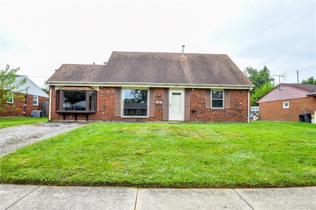 Property Photo: 1913 Vermont Drive OH 45385