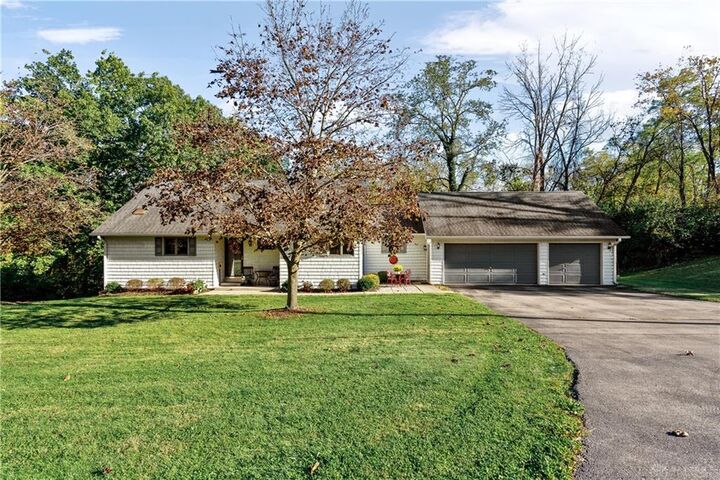 7620 Rockwell Drive  Butler Township OH 45414 photo