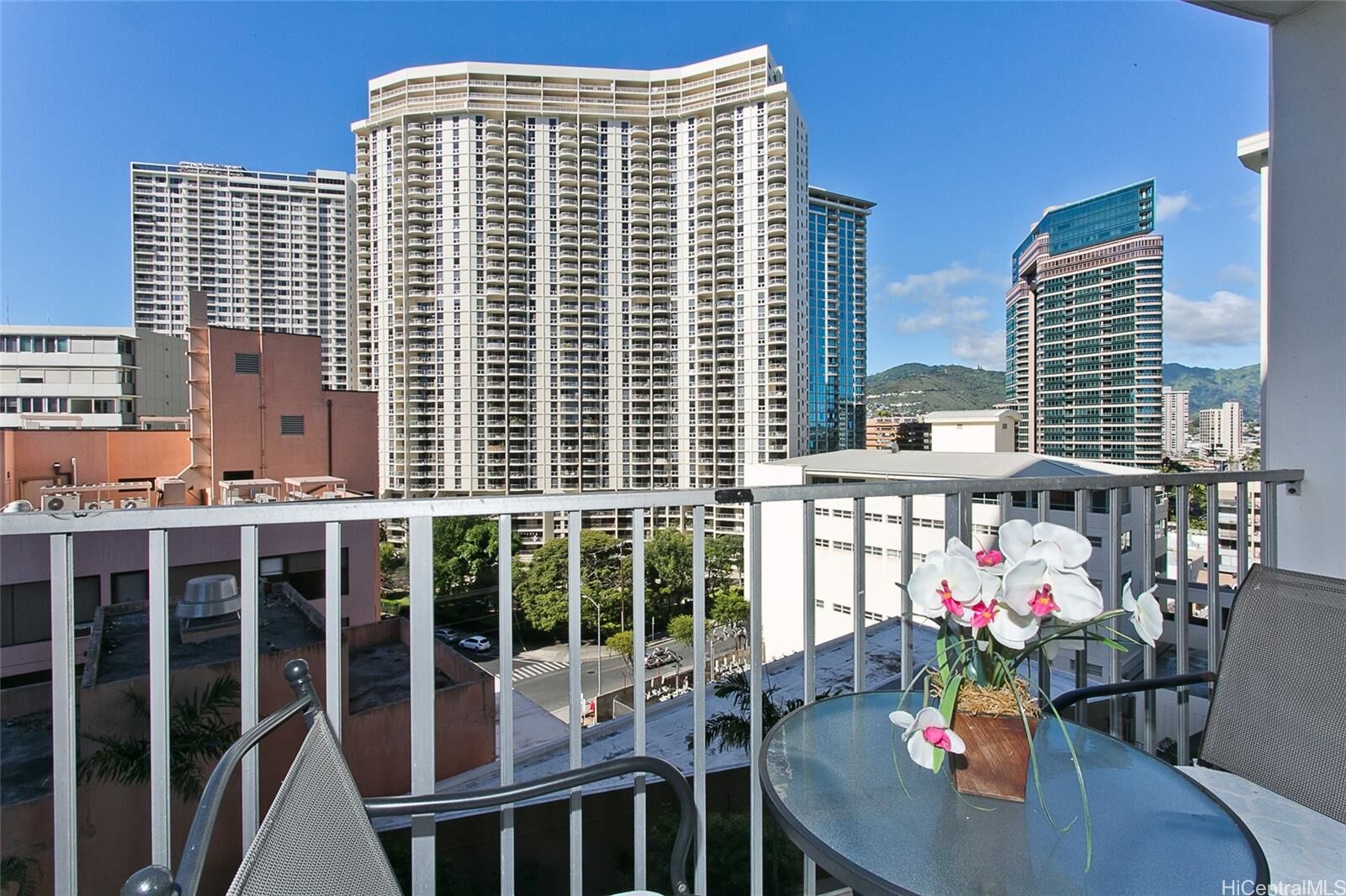 Property Photo:  1920 Ala Moana Boulevard 810  HI 96815 