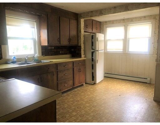 Property Photo: 27 Greenfield St MA 01604